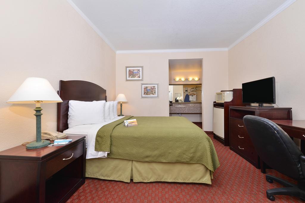 Quality Inn Temecula Valley Wine Country Esterno foto